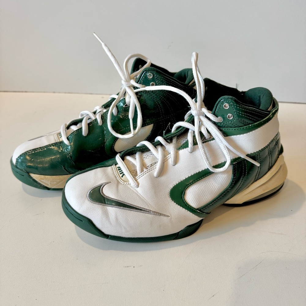 Nike Elite Flight Basketball Shoes - Size 8.5 US - Green / White - 316687-131